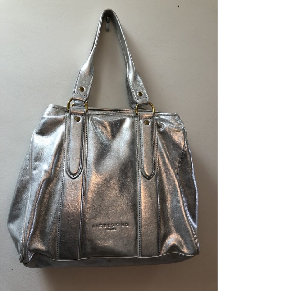 LIEBESKIND BERLIN - Silver Metallic Snap Tote